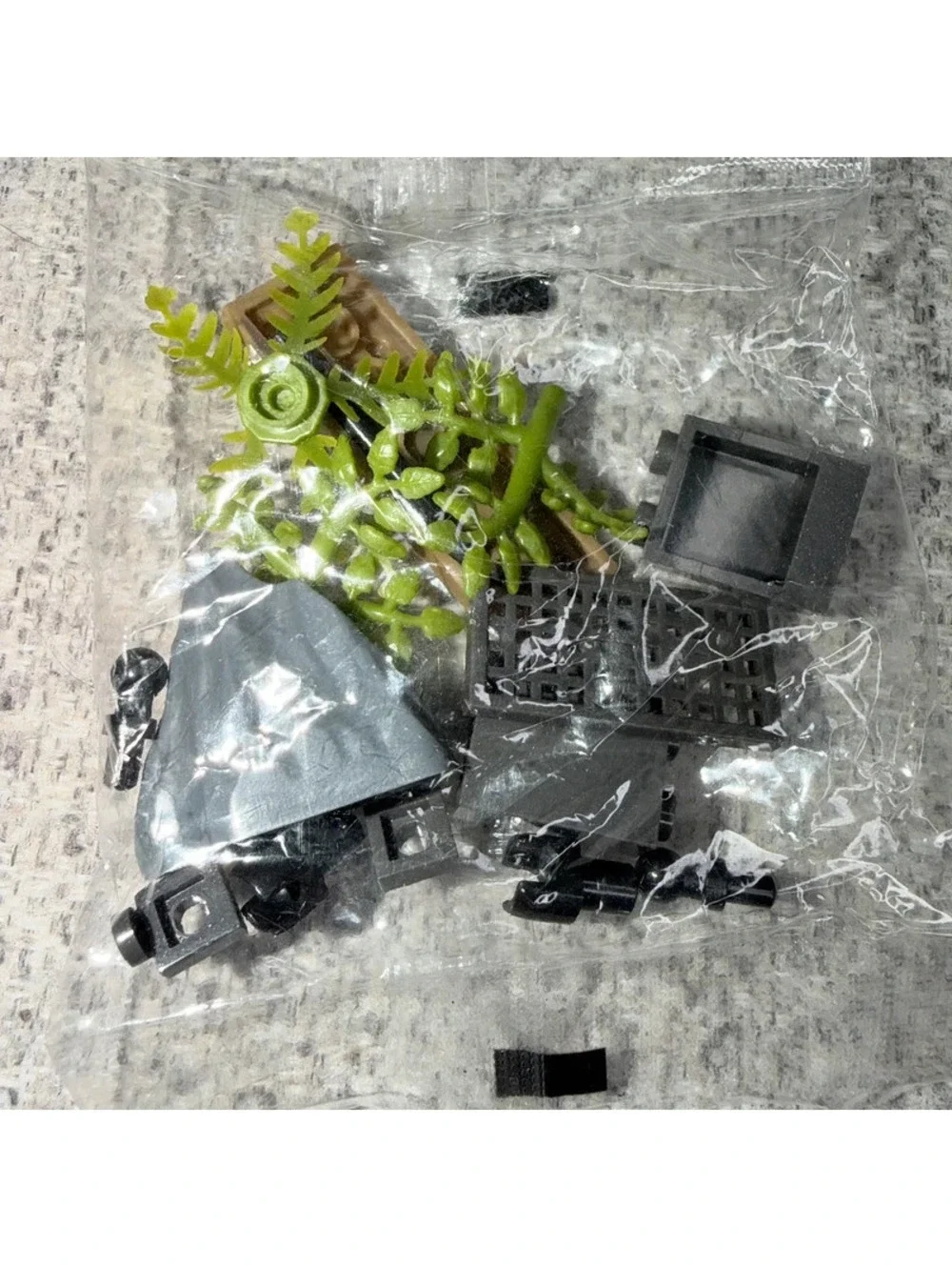 LEGO Compatible Diorama Landscaping Parts Lot Plants Foliage Rocks Fence Pieces